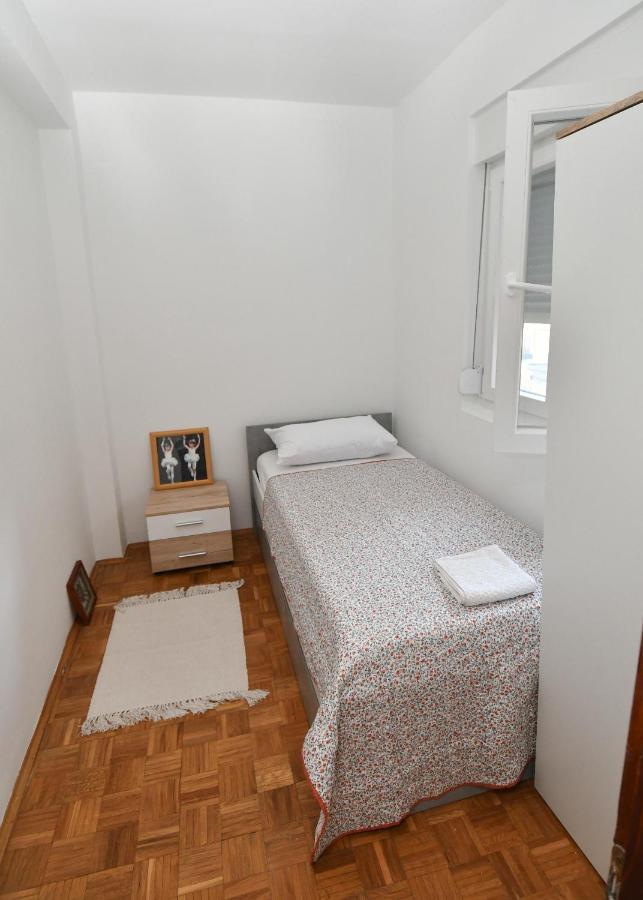 Apartmani Dora Duboka Exterior photo